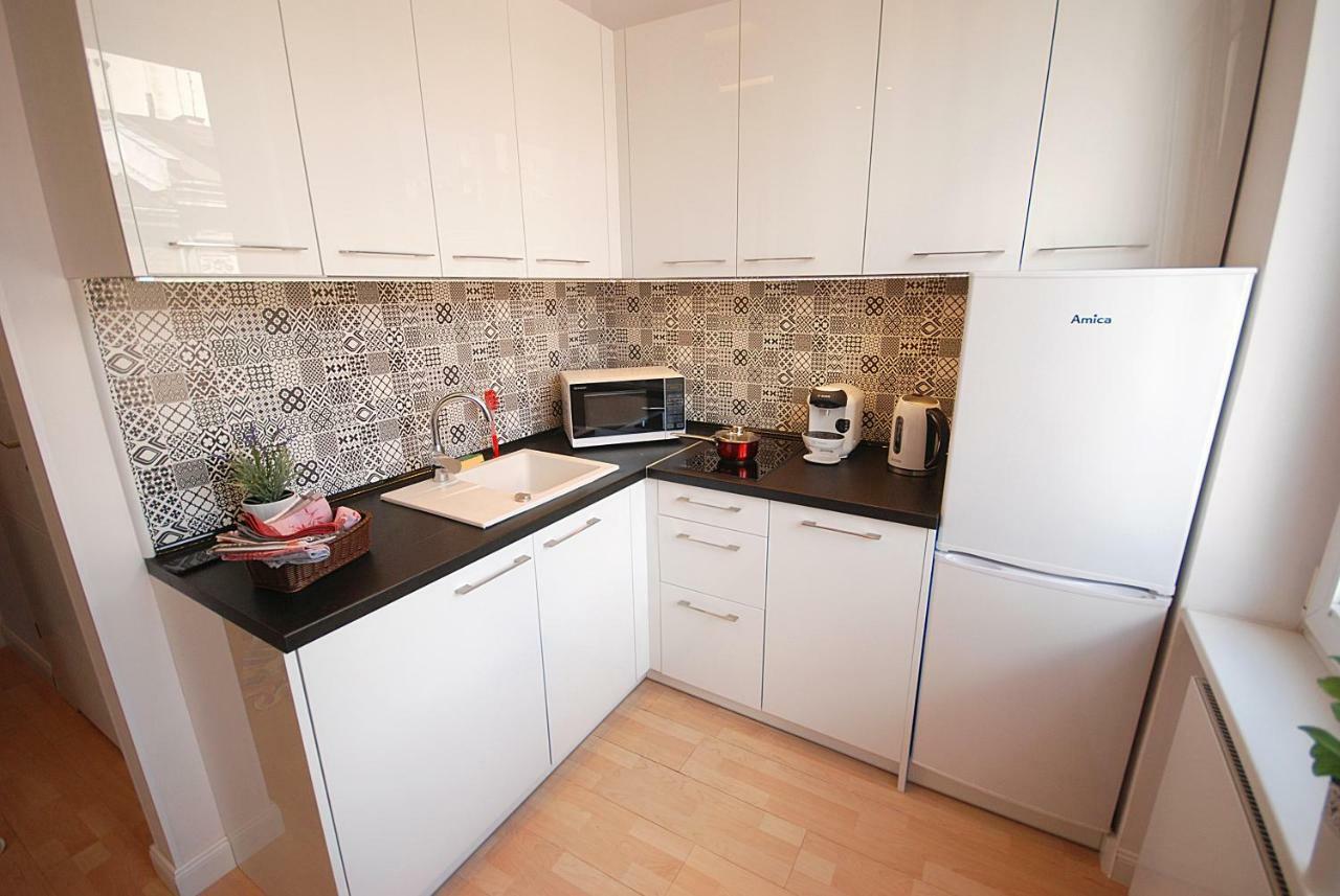 Nowy Apartament Wilcza Варшава Екстер'єр фото